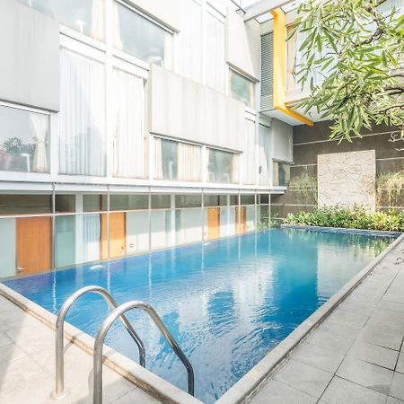 Capital O 874 Hotel Nyland Pasteur Bandung Extérieur photo