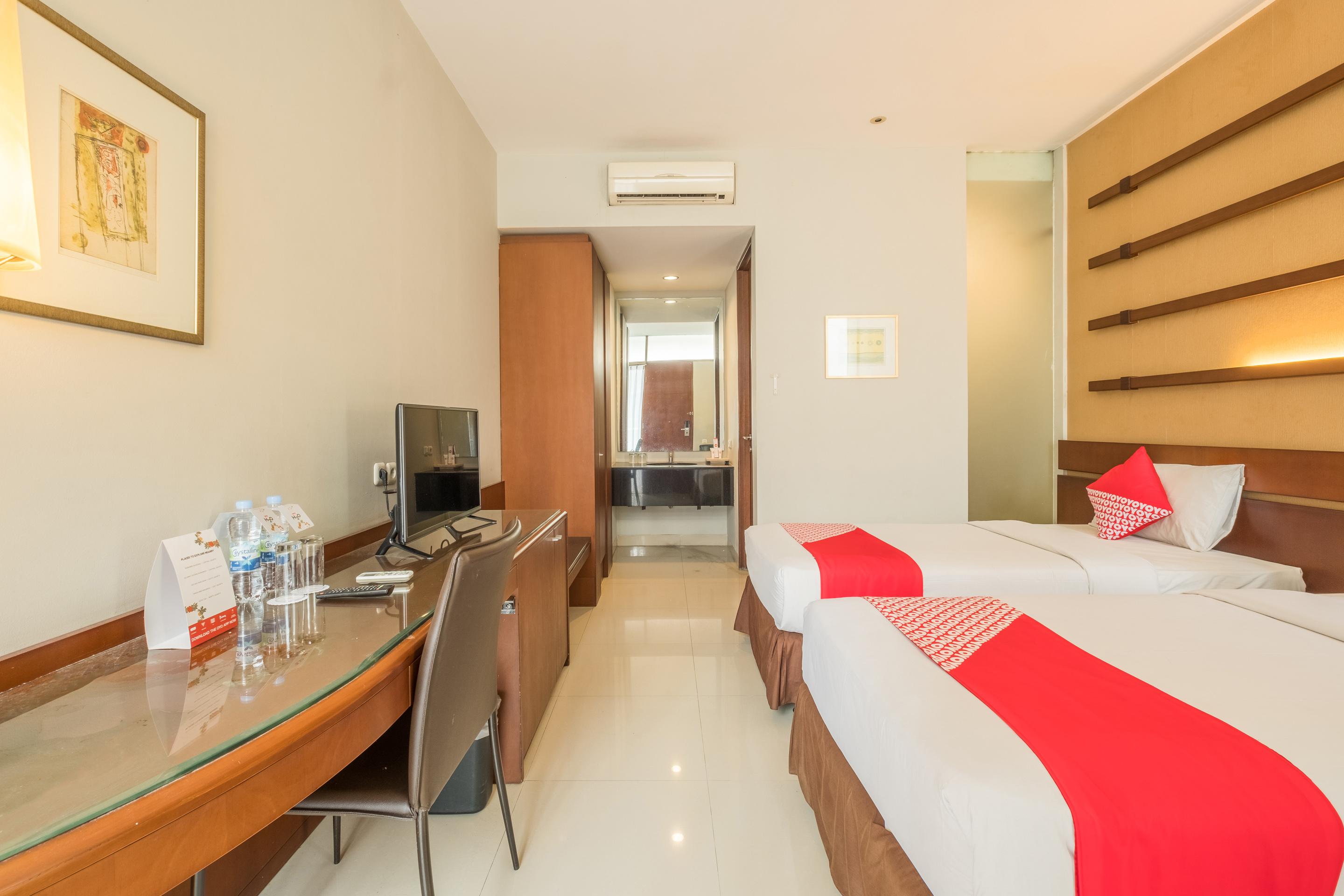 Capital O 874 Hotel Nyland Pasteur Bandung Extérieur photo