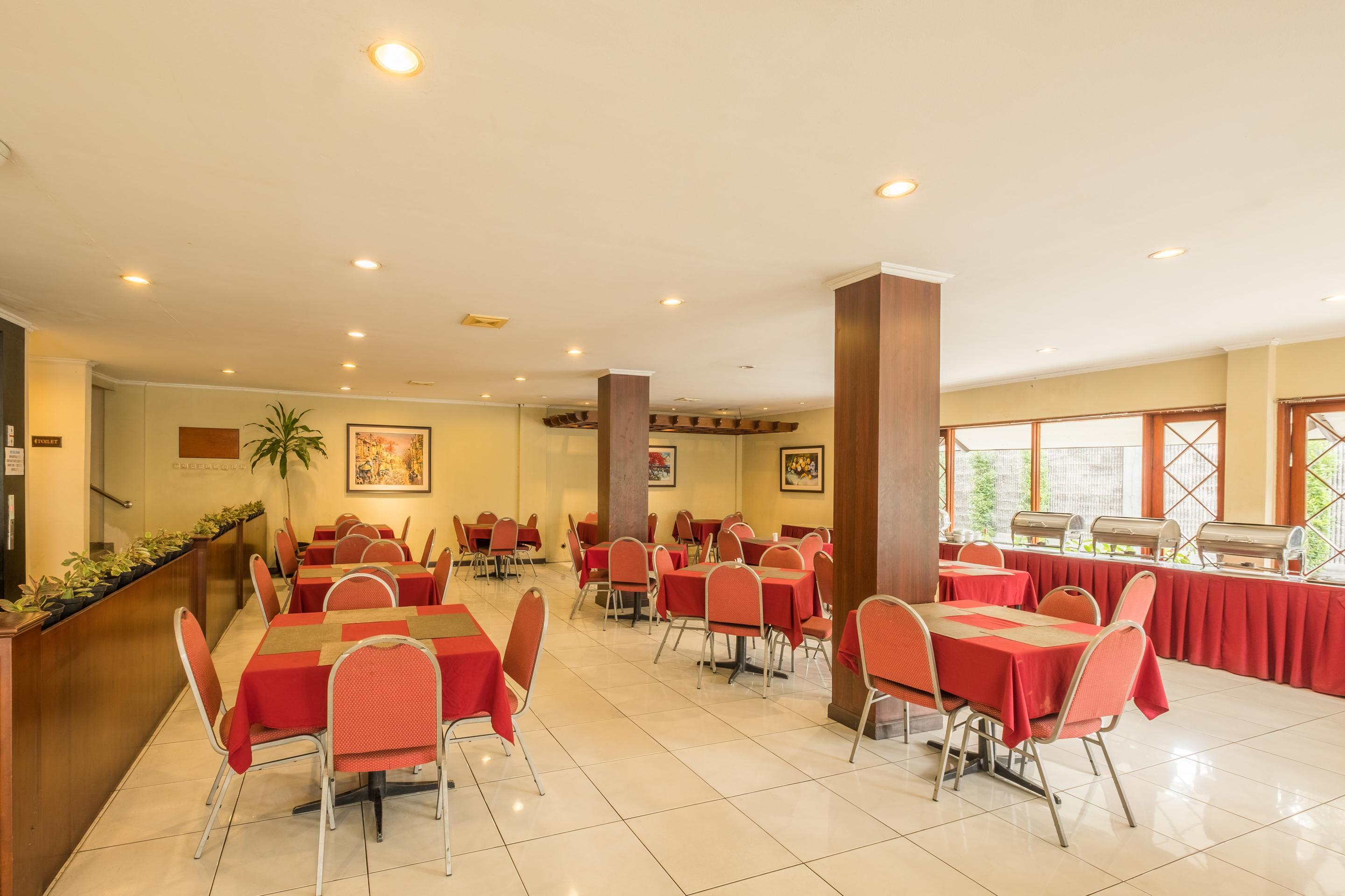 Capital O 874 Hotel Nyland Pasteur Bandung Extérieur photo