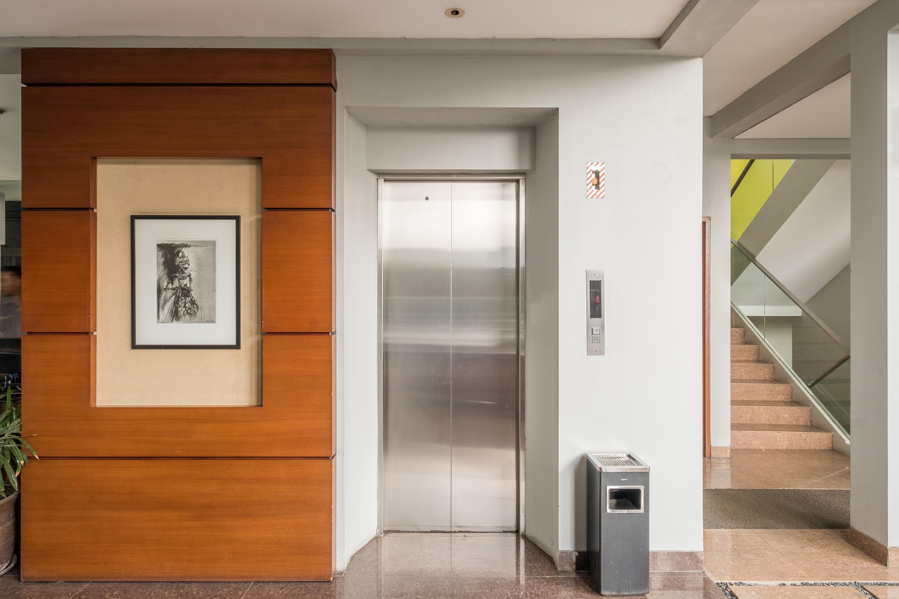 Capital O 874 Hotel Nyland Pasteur Bandung Extérieur photo