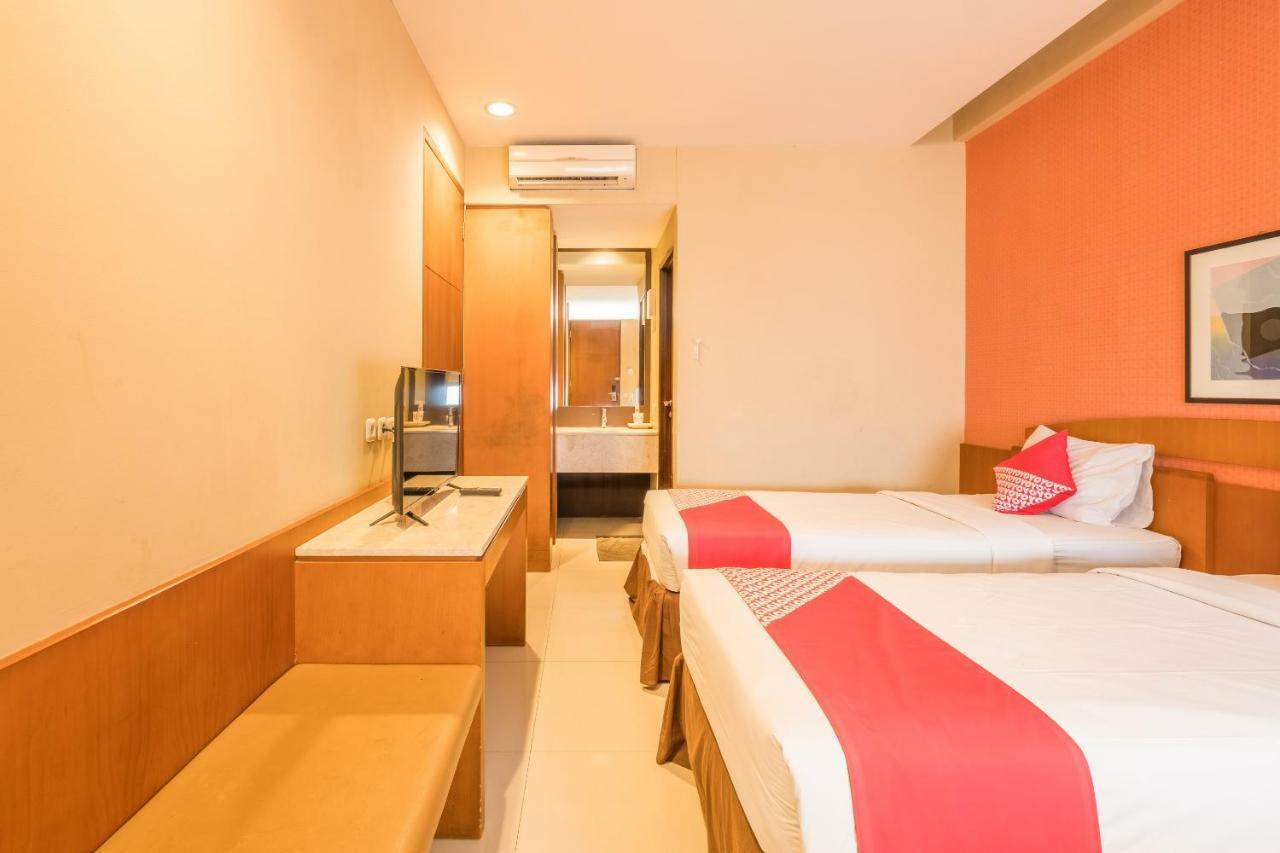 Capital O 874 Hotel Nyland Pasteur Bandung Extérieur photo