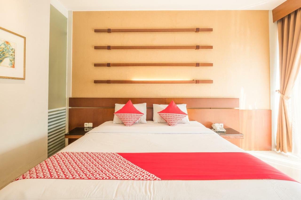 Capital O 874 Hotel Nyland Pasteur Bandung Extérieur photo